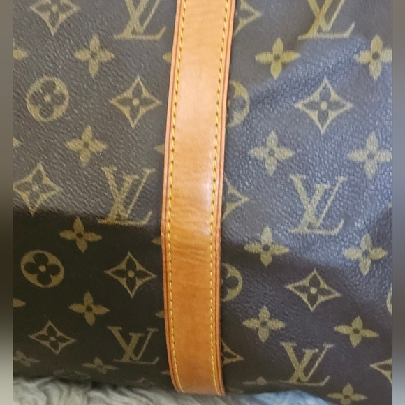 Updated Photos!! Louis Vuitton Brown Monogram Keepall 50 - Picture 15 of 17